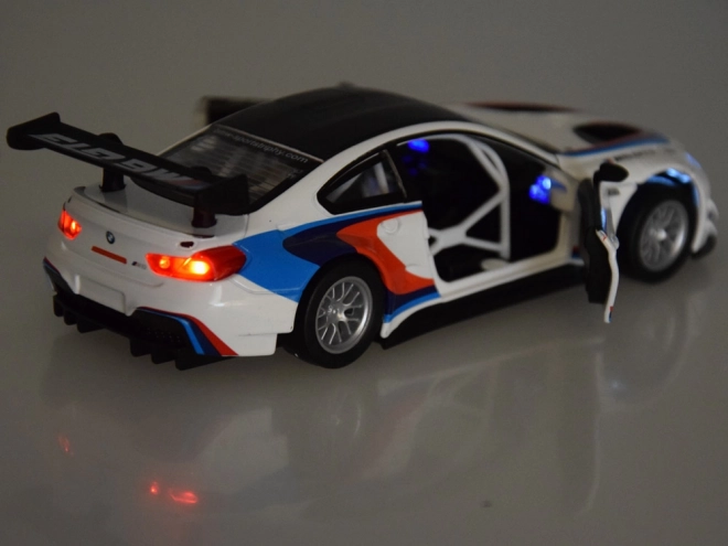 Kovový model auta BMW M6 GT3 1:32 se světlem a zvuky