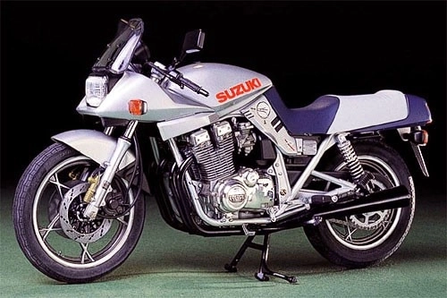 Model Suzuki GSX1100S Katana k sestavení