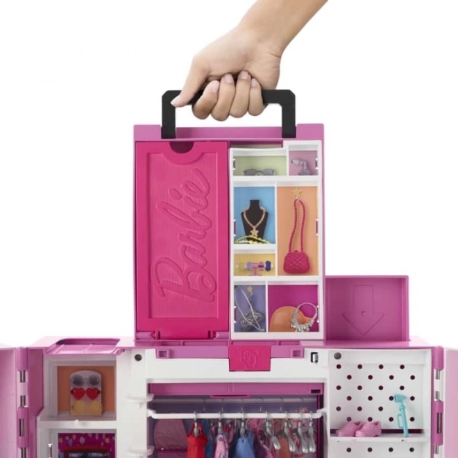 Sada pro panenky Barbie do šatny HGX57