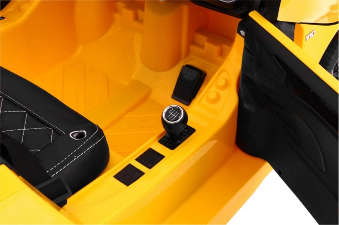 Audi R8 Spyder battery pack Yellow + Dálkové ovládání + EVA + Pomalý start + Rádio MP3 + LED dioda