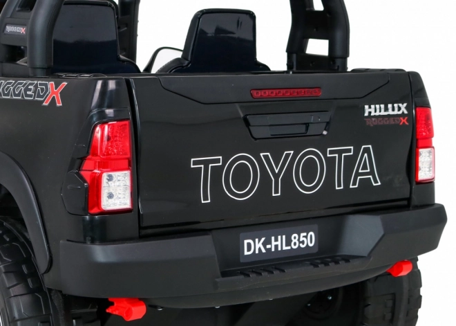 Vozidlo Toyota Hilux Black