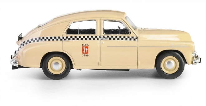 Vozidlo komunistické strany Varšava M20 taxi pískové barvy