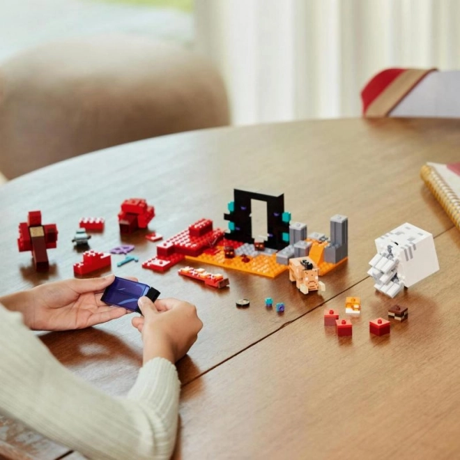 LEGO Minecraft Zasazka u portálu do Netheru