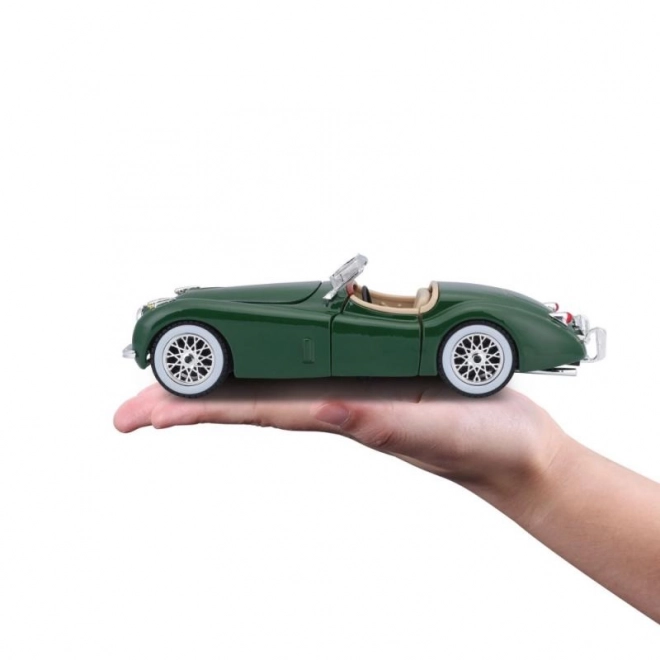 Bburago 1:24 Jaguar XK 120 Roadster (1951) zelená 18-22018