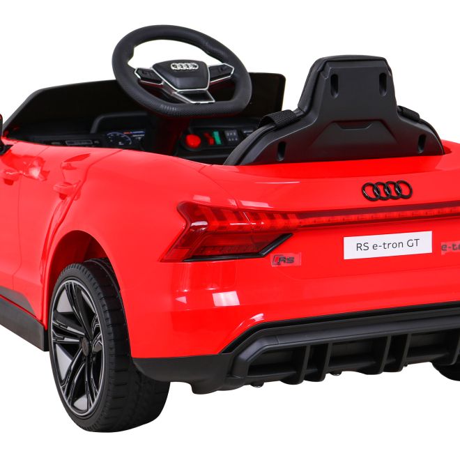 Audi RS E-Tron GT Baterie červená + dálkové ovládání + pohon 4x4 + rádio MP3 + LED + EVA