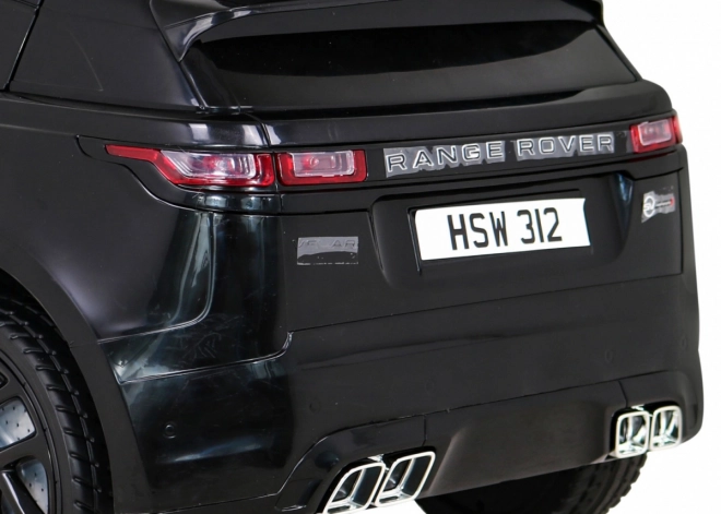 Černý elektrický Range Rover Velar s dálkovým ovládáním