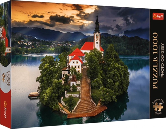 TREFL Puzzle Premium Plus Photo Odyssey: Bledské jezero 1000 dílků