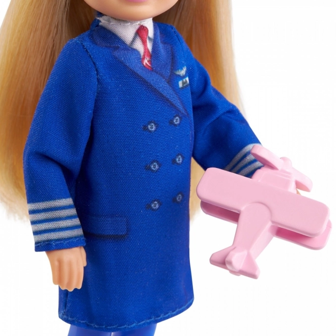 Panenka Barbie Chelsea Career Pilot