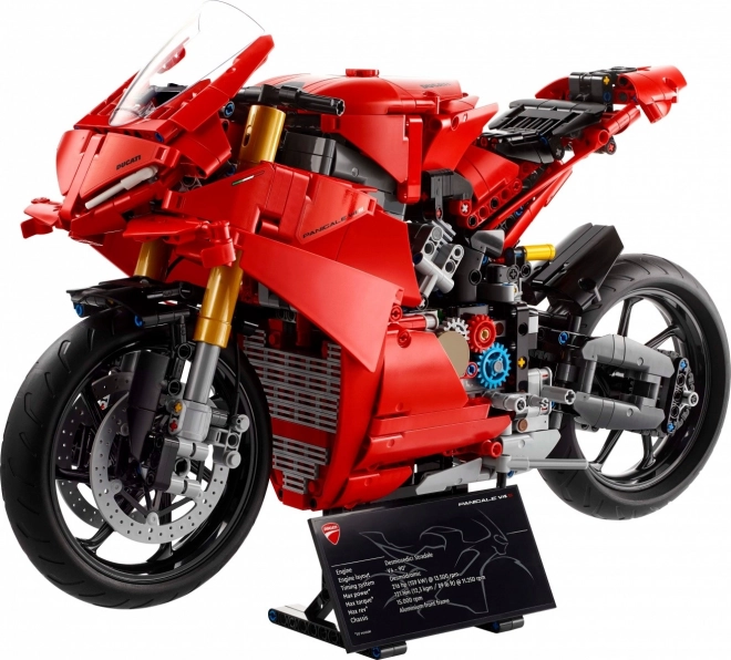 Stavebnice LEGO Technic motocykl Ducati Panigale V4 S