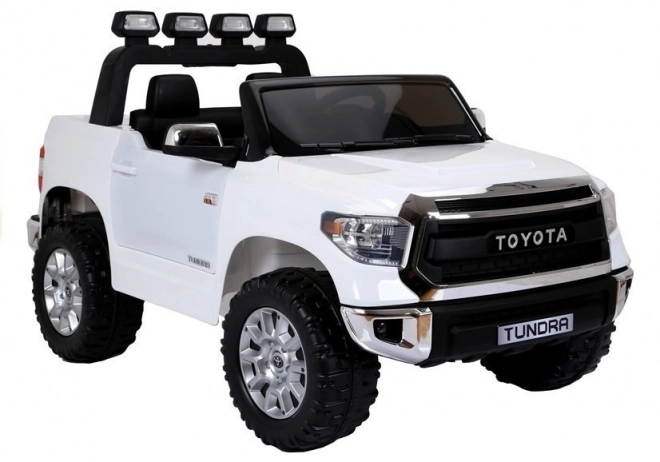 Toyota Tundra Bílá Baterie Auto