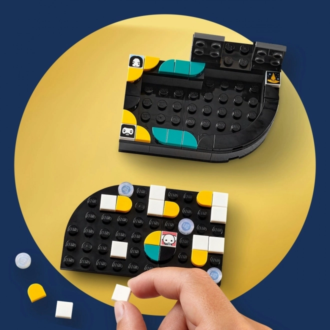 LEGO DOTS 41811 Sada psacích stolů Bradavice