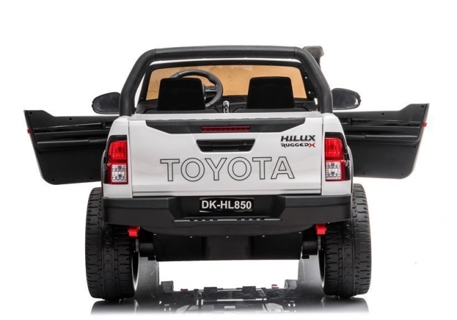 Toyota Hilux Baterie Auto Bílá