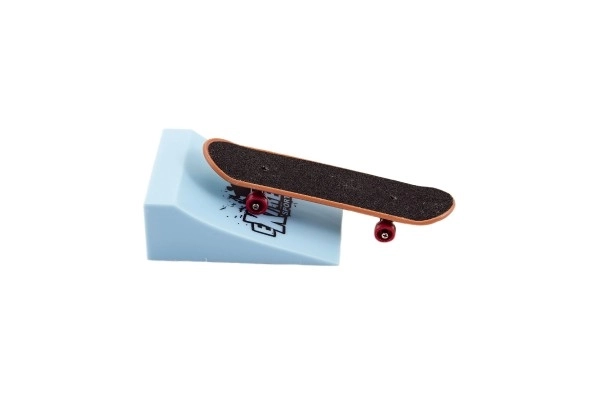 Prstový skateboard s rampou - 10 cm