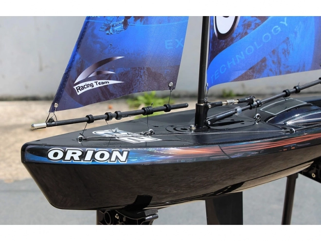 RC plachetnice Orion V2 RTR (2,4GHz, 2CH, výška 920mm, délka 465mm)