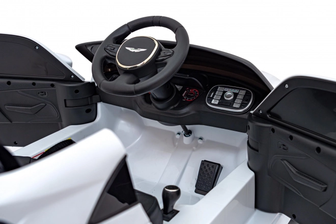 Aston Martin DBX White