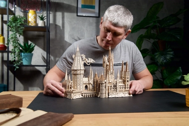 Ugears 3D dřevěné mechanické puzzle Hrad Bradavice, Harry Potter