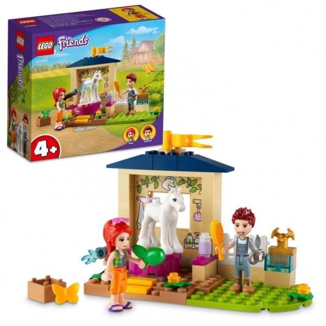 LEGO Friends 41696 Čištění poníka ve stáji