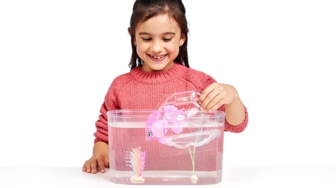 Figurka akvarijní rybky Little Live Pets plavající v akváriu