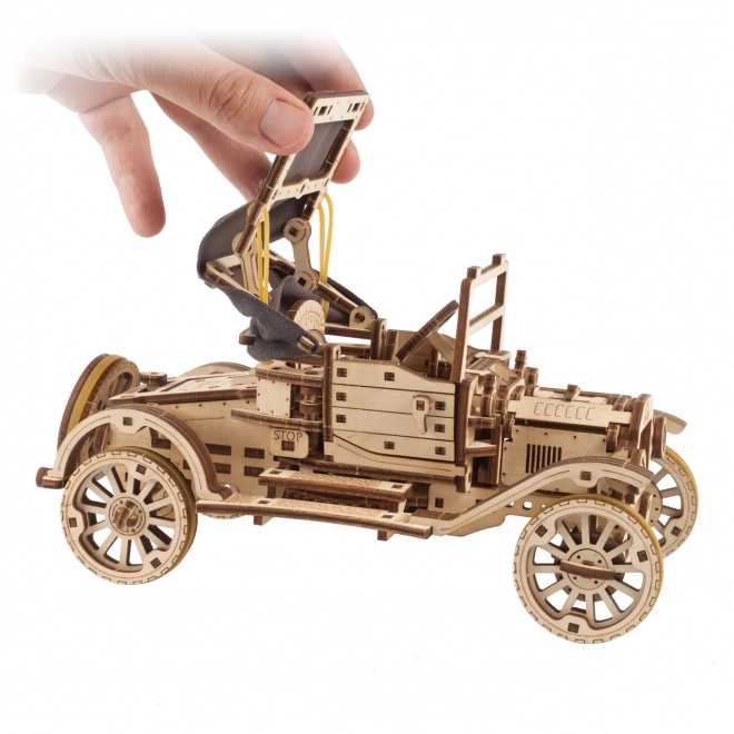 Ugears 3D dřevěné mechanické puzzle Historický automobil UGR-T