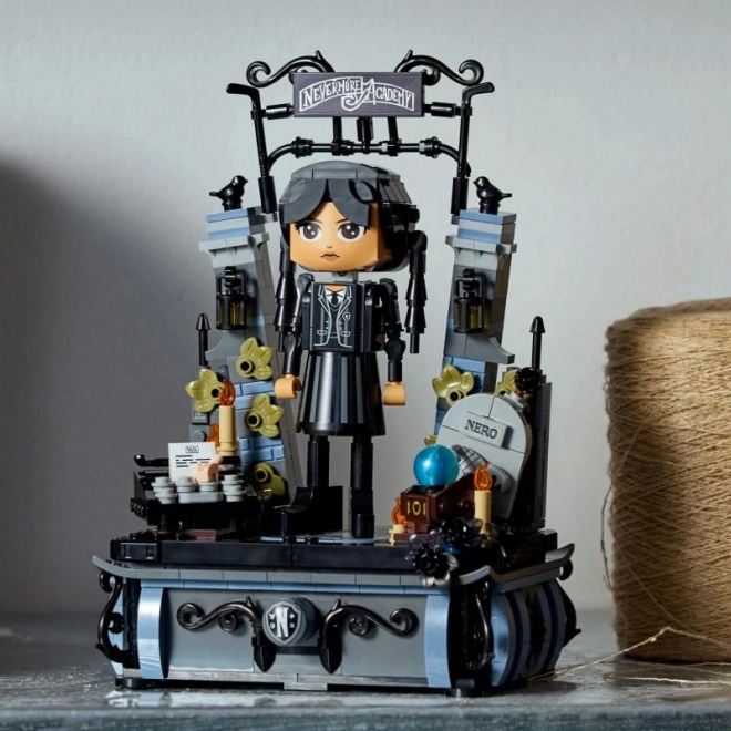 LEGO Wednesday Addams figurka