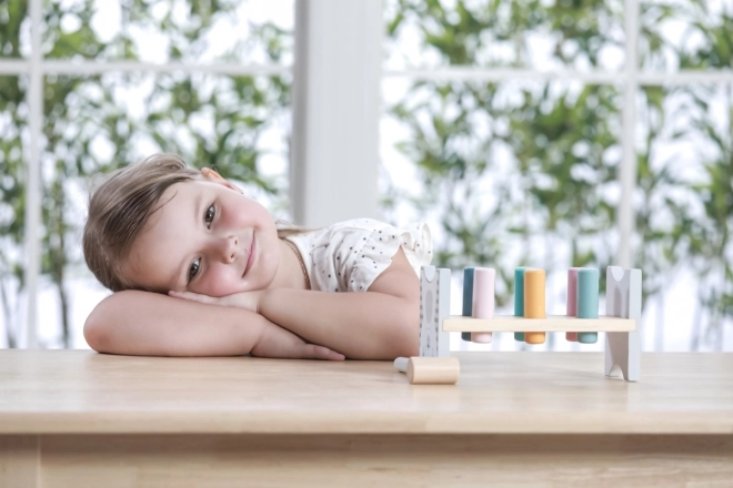 VIGA PolarB Dřevěná lavička s kladívkem – Montessori hračka