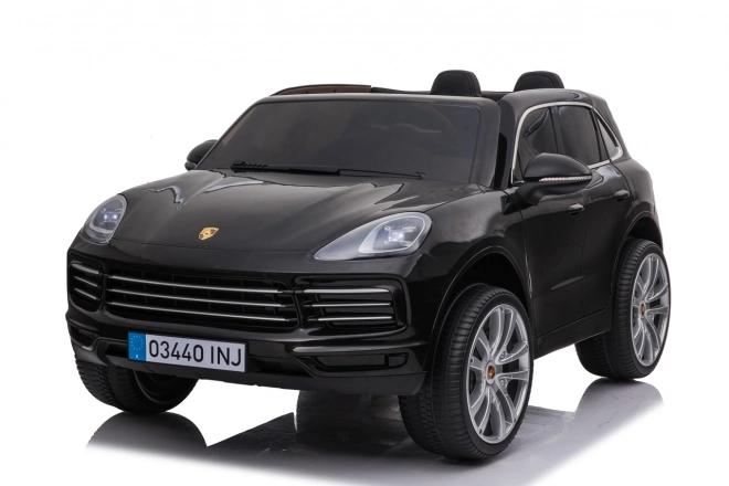 Porsche Cayenne S Vozidlo lakované na černo