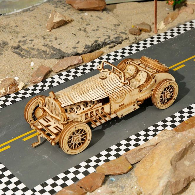 Závodní auto U-9 Grand Prix - 3D dřevěná stavebnice