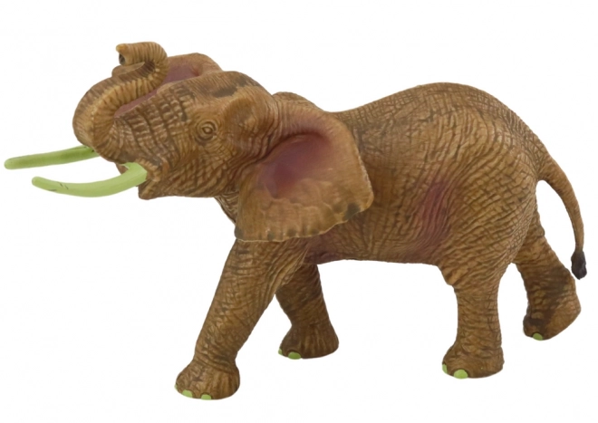 Sběratelská figurka slona afrického s vyvýšeným chobotem Safari