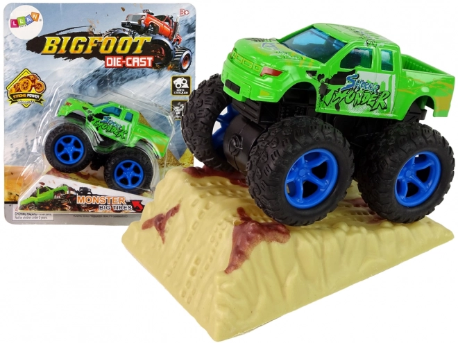 Monster Truck Big Foot gumové pneumatiky rampa