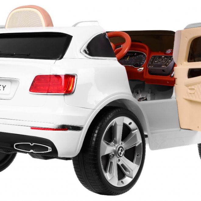Bentley Bentayga auto na baterie pro děti Bílé + EVA kola + rádio MP3 + dálkové ovládání