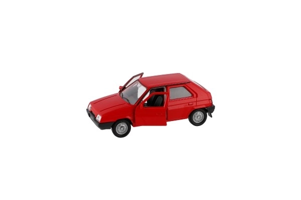 Auto Welly Škoda Favorit kov/plast 11cm 1:34 na volný chod možnost 4 barev krabičce 15x7x7cm