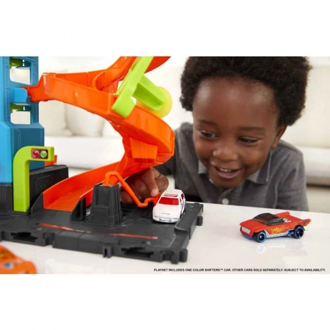 Hot Wheels City Mega Myčka Aut