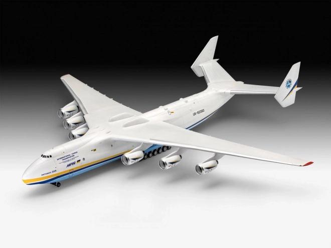 Revell Plastikový model letadla Antonov An-225 Mrija