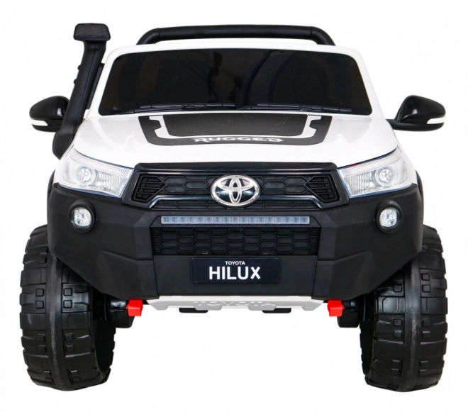 Vozidlo Toyota Hilux White