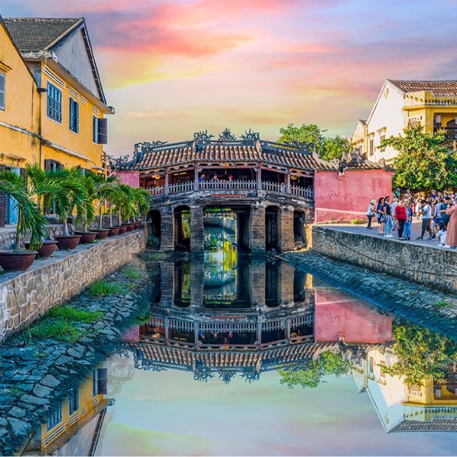 WOODEN CITY Dřevěné puzzle Japonský most ve městě Hoi An, Vietnam 2v1, 505 dílků EKO