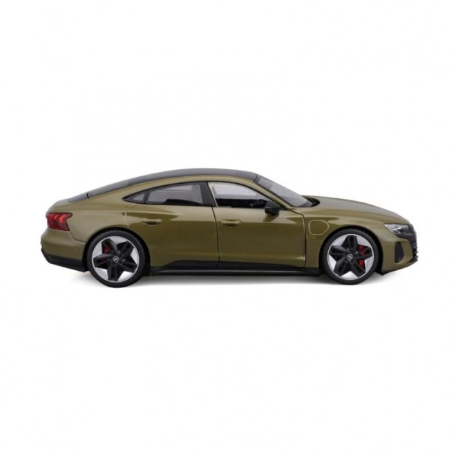 Bburago 1:18 Plus - 2022 Audi RS e-tron GT - Tactical Green