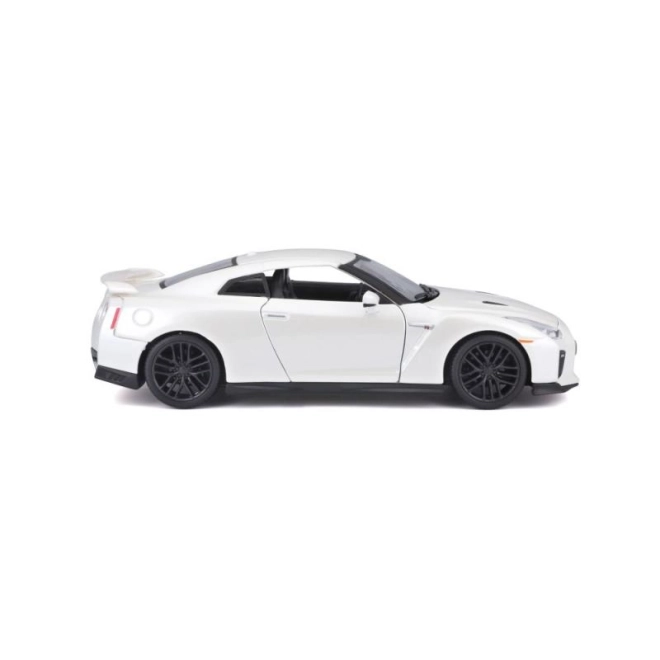 Bburago 1:24 Nissan GT-R Metallic 18-21082 – Bílý