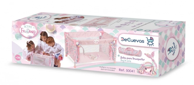 DeCuevas 50041 Cestovní postýlka pro panenky Ocean Fantasy 2021
