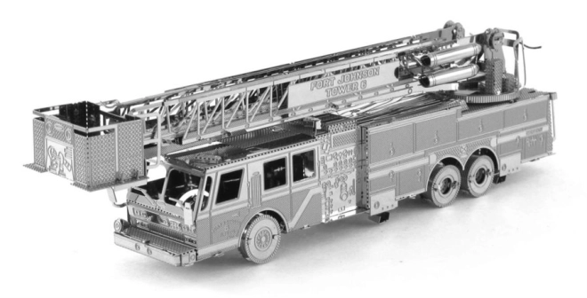 Detailní kovový model