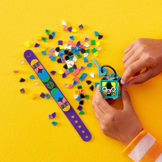 LEGO Dots 41945 Neonový tygr – náramek & ozdoba na tašku