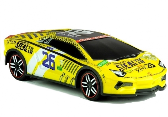 Dálkově ovládané sportovní auto Pilot R/C Yellow