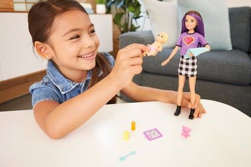 Chůva Barbie + panenka + příslušenství GRP11
