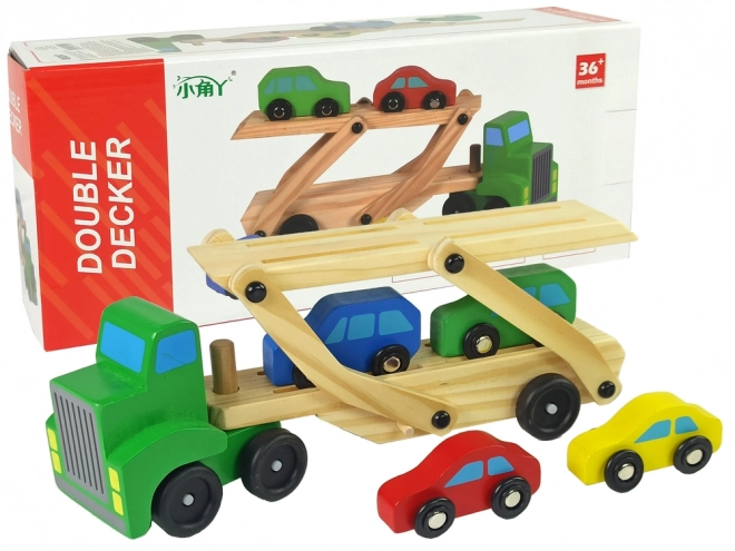 Dřevěný zelený náklaďák s bloky nákladních aut