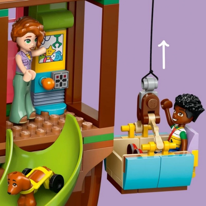 Domeček LEGO Friends na Stromě Přátelství