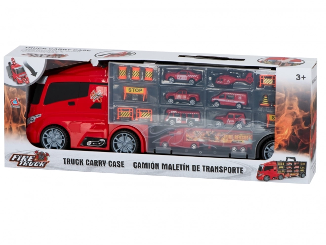 Nákladní auto s hasičskými auty a příslušenstvím