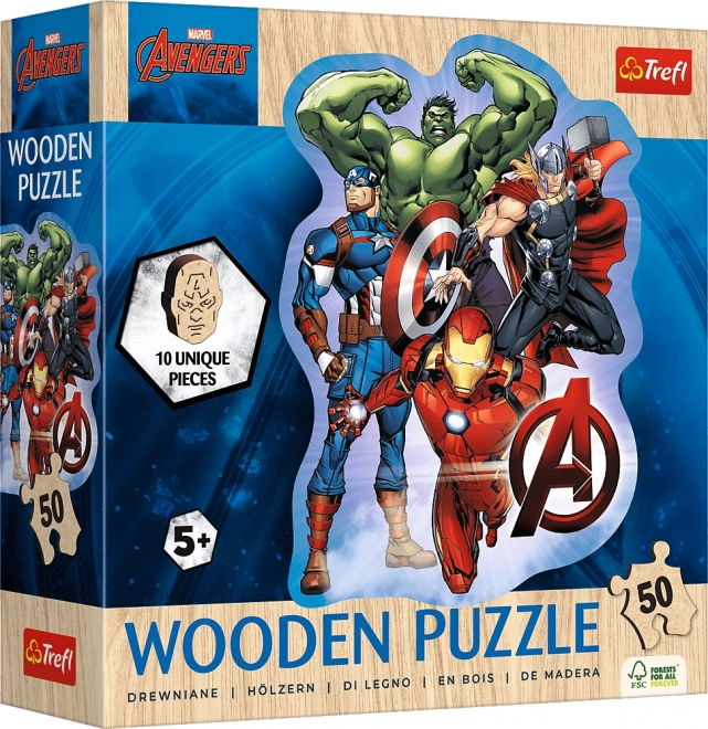 TREFL Dřevěné obrysové puzzle Avengers a jejich dobrodružství 50 dílků