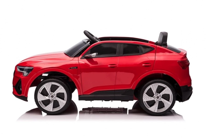 Audi E-Tron červené auto na baterie QLS-6688