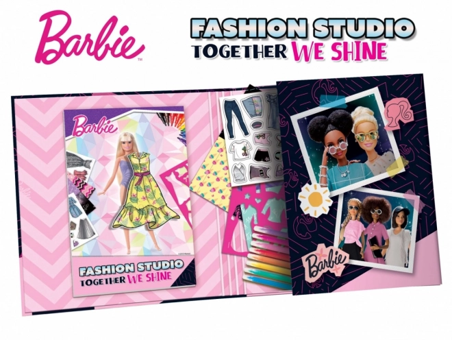 Knížka s návrhy na vytvoření Barbie