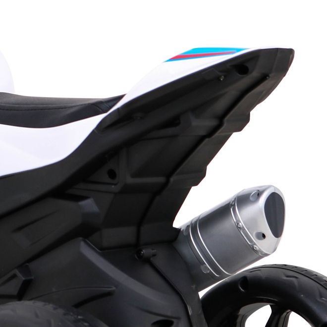BMW HP4 Dětská motorka na baterie bílá + 3 kola + LED + MP3 USB + eko kůže