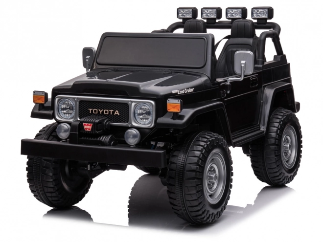 Dětské elektrické auto Toyota Land Cruiser – černá